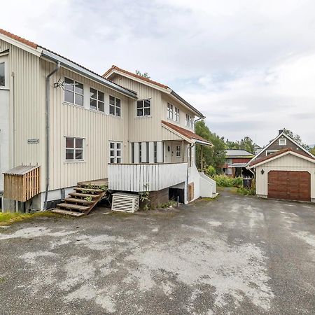 Central Large Modern House With A View Tromsø Exterior foto